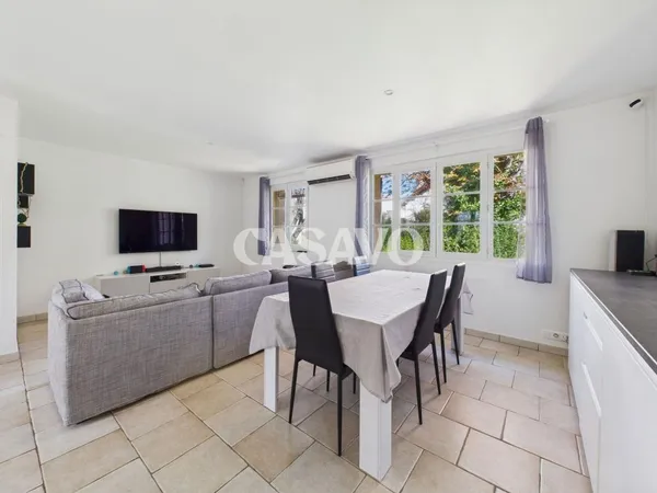 Vente Appartement 4 pièces de 70m² - 13860 Peyrolles-en-Provence 