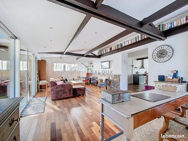 Maison 7 pièces 273 m² 
