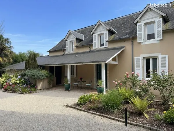 Maison 5 pièces 236 m² 