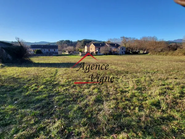 Terrain constructible 1455 m² 