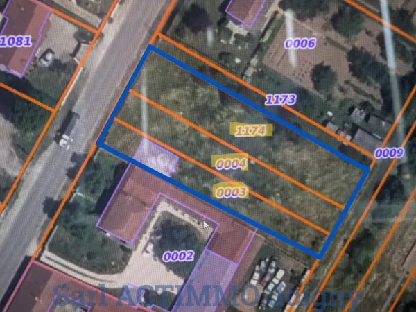 Terrain à batir de 1724 m² à Paroy-Sur-Tholon, proche de Joigny 
