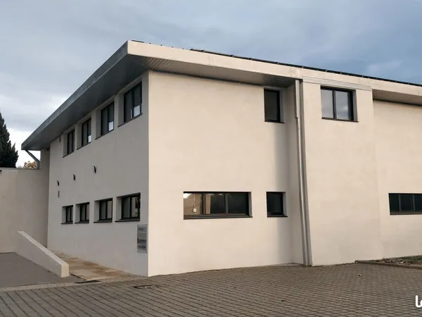 Local médical / bureaux - 150 m² plain-pied - 6 parkings - Grabels 