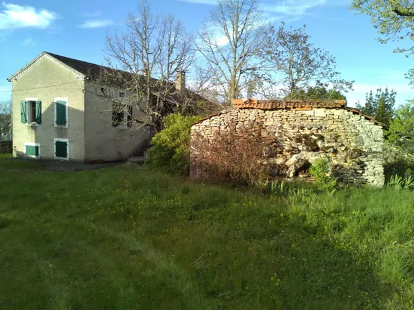 Vends maison 155m²et grange future habitation dans le Lot Aujols 46 