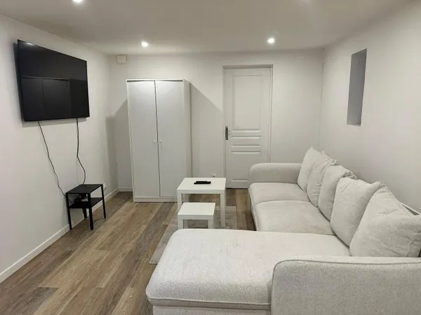 Studio 1 pièce 20 m² 