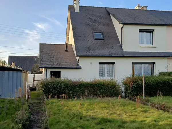 A visiter maison 4 pièces et jardin à Issé , Idéale première acquisition ou investissement 