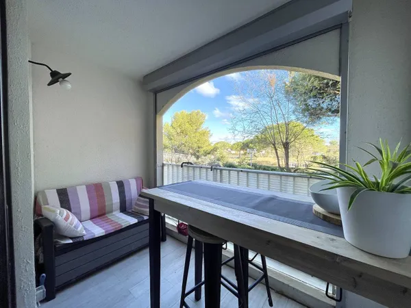 Studio 1 pièce 21 m² 