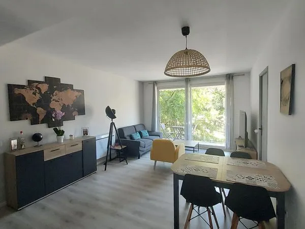 Appartement T3, proche gare et centre-ville 