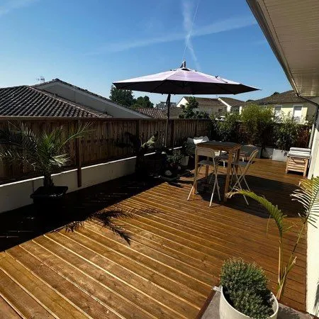 Appartement T4 Bruges avec grande terrasse 