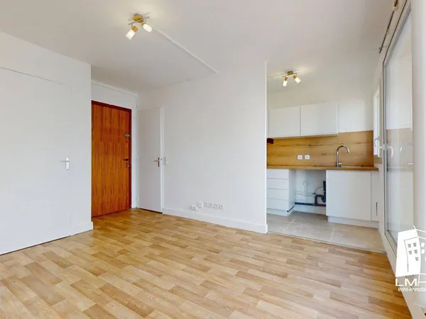 Studio 1 pièce 20 m² 