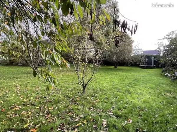 Terrain 568 m² Lanvallay 