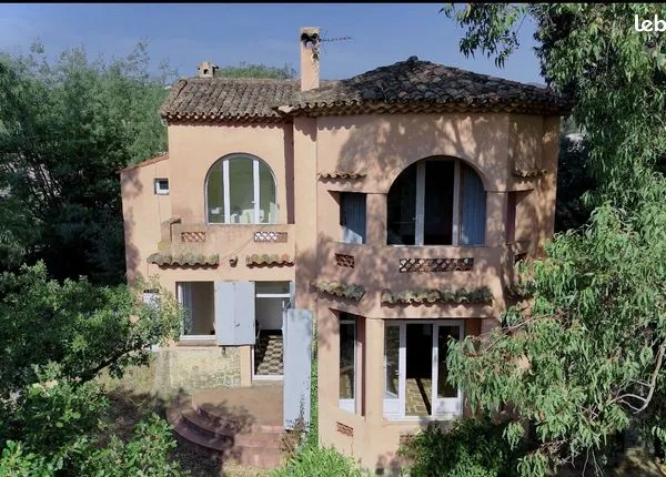 Maison 6 pièces 140 m² 