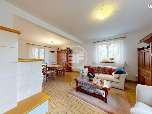 Propriété 5 pièces 101 m² 