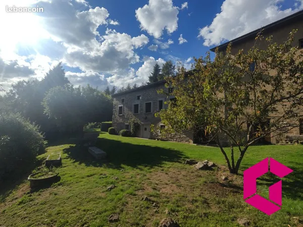 Maison 6 pièces 196 m² 