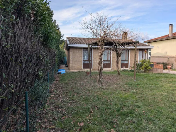 Maison de plain-pied 4 pièces 75 m² 
