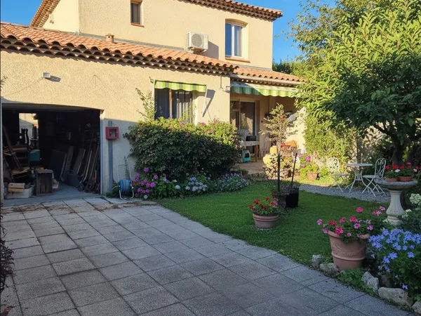 Villa 5 pièces 96 m² 