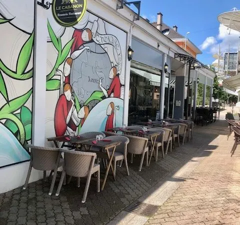 PLEIN CENTRE VILLE MURS COMMERCIAUX DE 650M² 