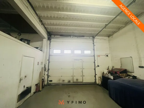 463 m2 ENTREPOT à LOUER 