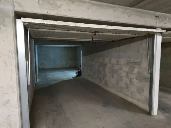 Grand Box 38 m² 