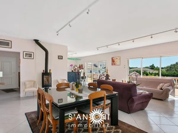 Maison 6 pièces 189 m² 