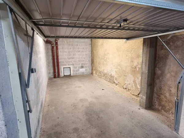 Box de stockage 25 m² 