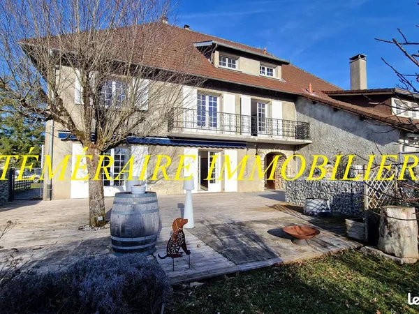 Duplex 6 pièces 225 m² 