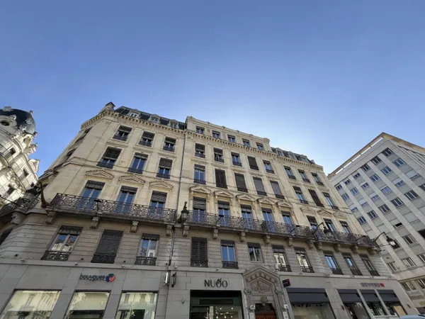 Bureaux 150 m² 