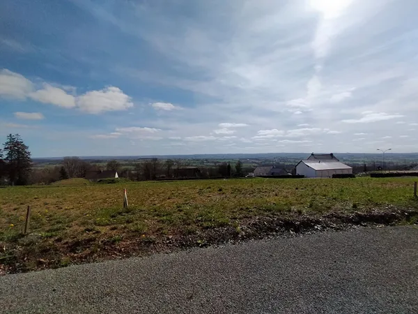 Terrain à bâtir Crennes Sur Fraubee 681m² 