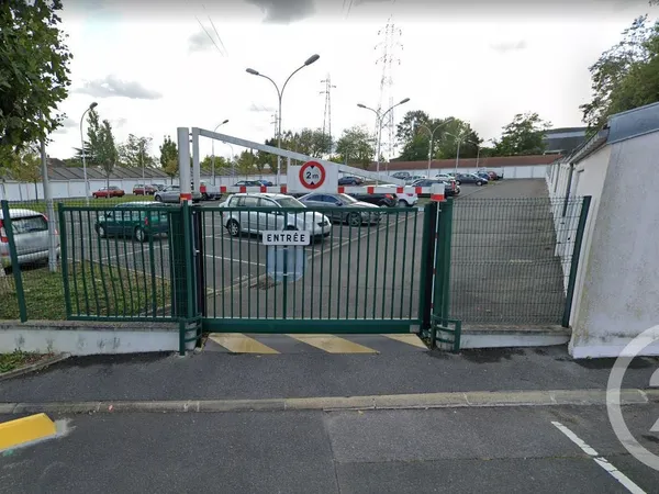 Parking 13 m² 