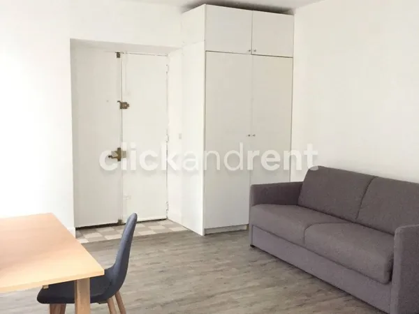 Studio 1 pièce 23 m² 