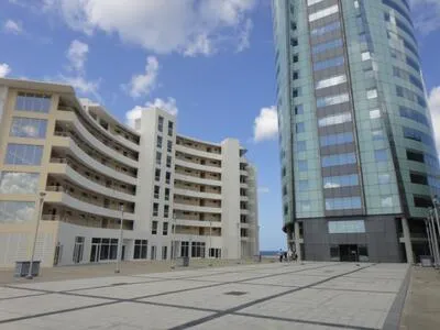 A LOUER - Parvis Tour Lumina - Local commercial en RDC. 