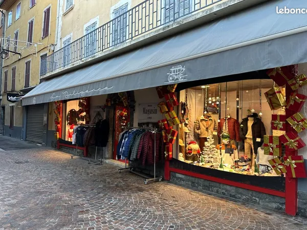 Boutique 80 m² Barcelonnette 