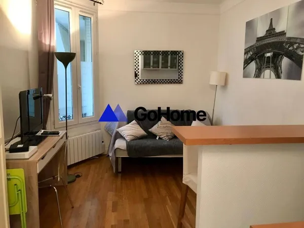Studio 1 pièce 18 m² 