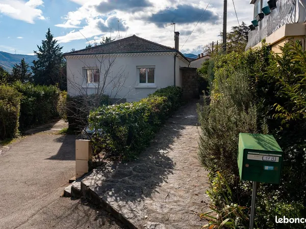 Privas maison de 146 m², au calme à 1 minutes du centre ; 4 chambres, rénovée 