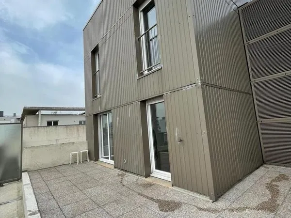 A vendre appartement 70m2 en duplex 3/4 pieces avec terrasse 60 m2 cergy le haut 