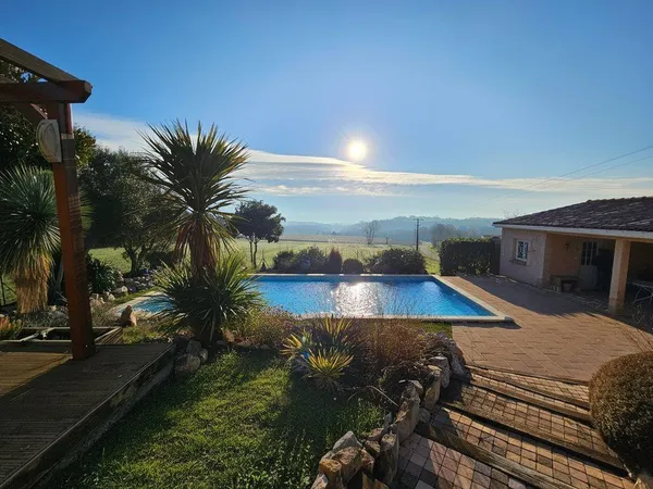 Villa 5 pièces 140 m² 