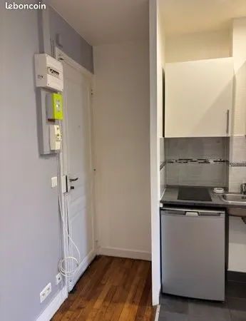 Appartement 1 pièce 14 m² 