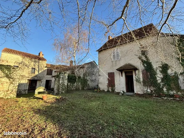 Maison 249 m² Charroux 