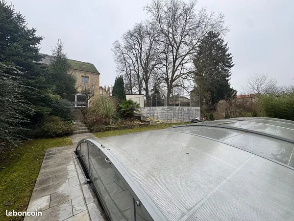 Maison 10 pièces 300 m² 