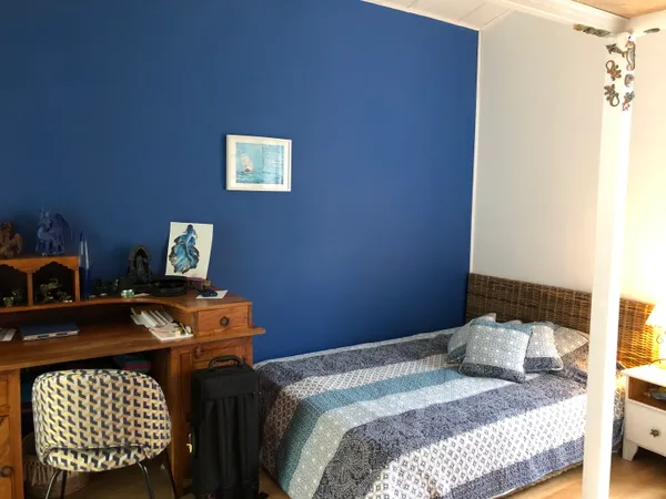 Loue chambre spacieuse, très belles vues, au calme et près du centre ville à Grasse 
