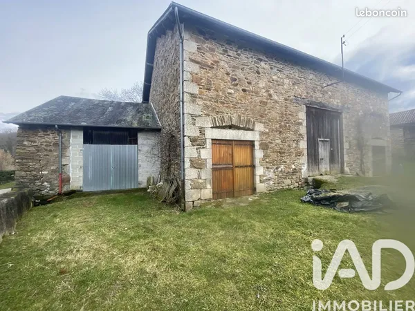 Maison 4 pièces 240 m² 