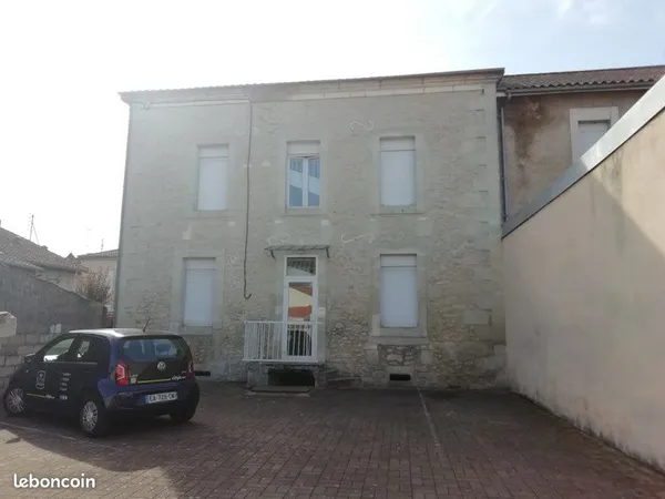 T3 72m2 - Parking - Périgueux Saint Georges 