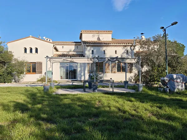 Vaste maison et vue magnifique sur le Canigou! 