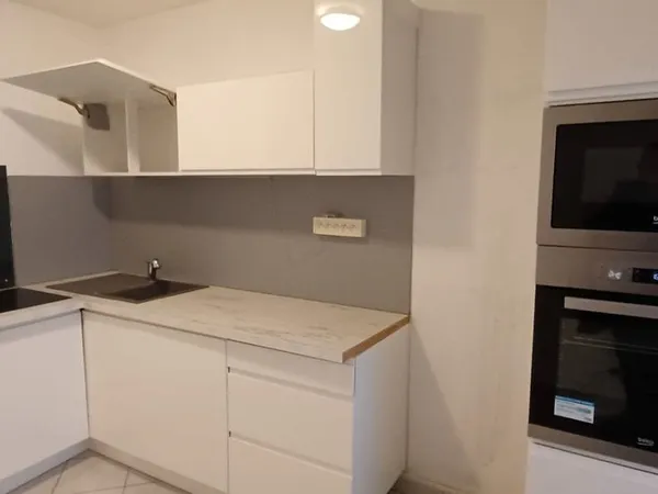 Appartement 4 pièces 77 m² 