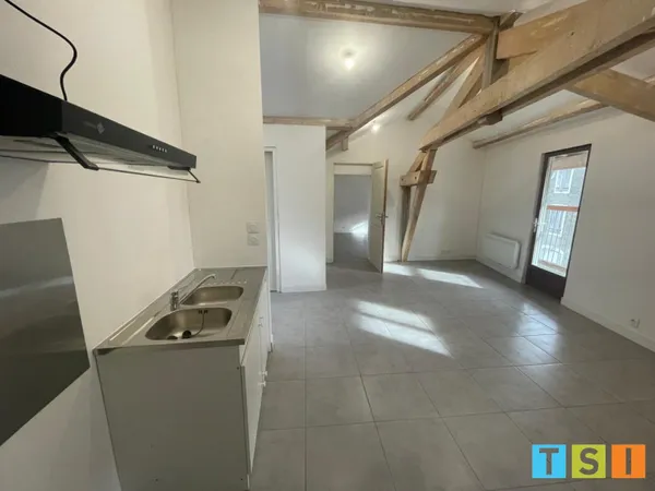 Appartement rénové 2 pièces 44 m² 