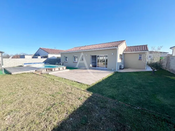Maison de plain-pied 4 pièces 100 m² 