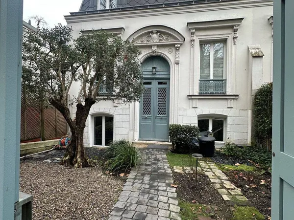 Maison 8 pièces 143 m² 