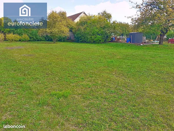 Terrain 1311 m² AIX EN OTHE 