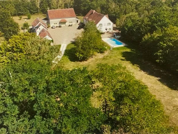 Propriété 2 étangs / chasse 30ha 