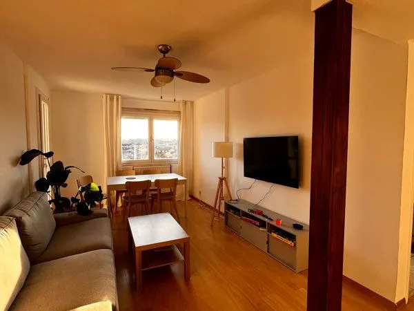 Chambre meublée en colocation 