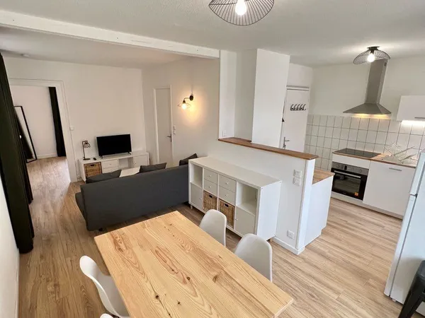 T2 Meublé Rénové + Garage 